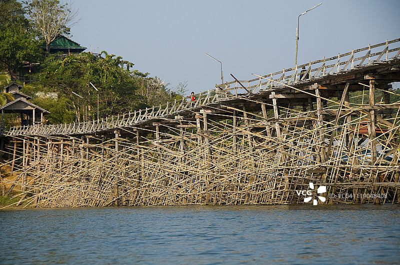 泰国桑卡拉武里柚木桥图片素材
