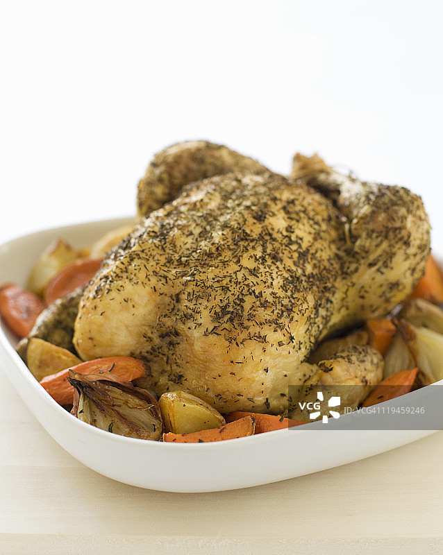 烤鸡配根类蔬菜图片素材