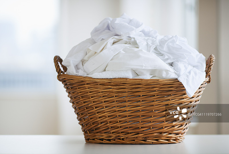 洗衣篮的影棚照片图片素材