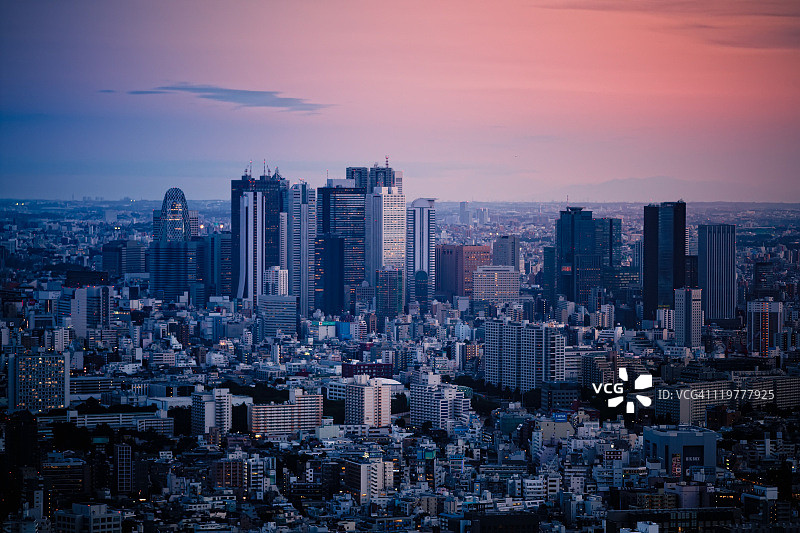 新宿黄昏图片素材
