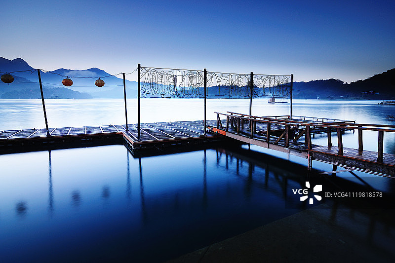 在日出前图片素材