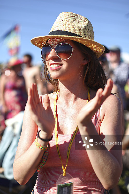 2011年格拉斯顿伯里音乐节的节日参与者图片素材