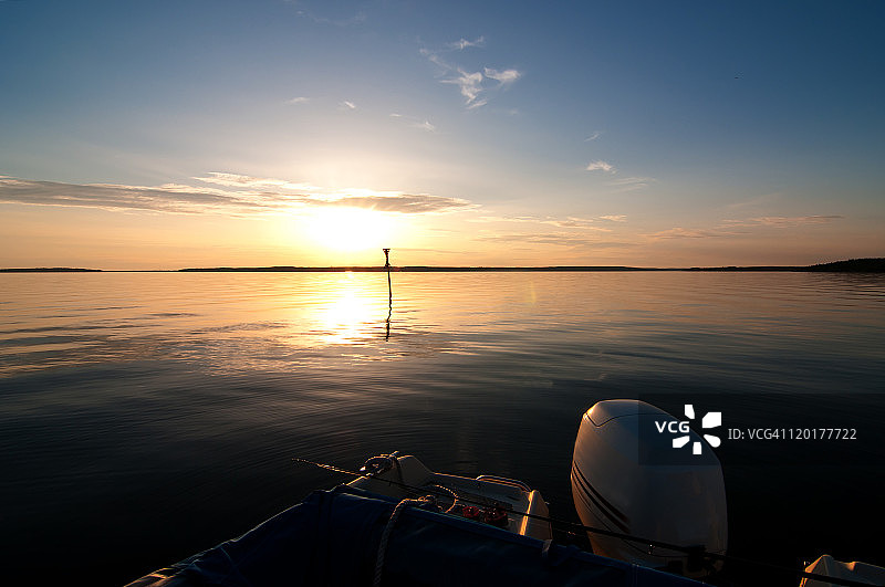 维纳恩湖日落图片素材