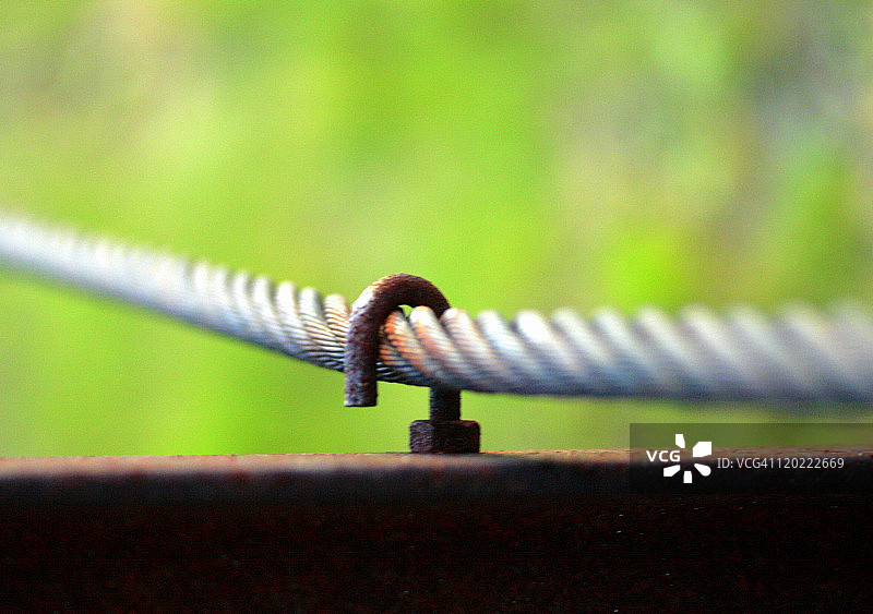 电线上的钩子图片素材