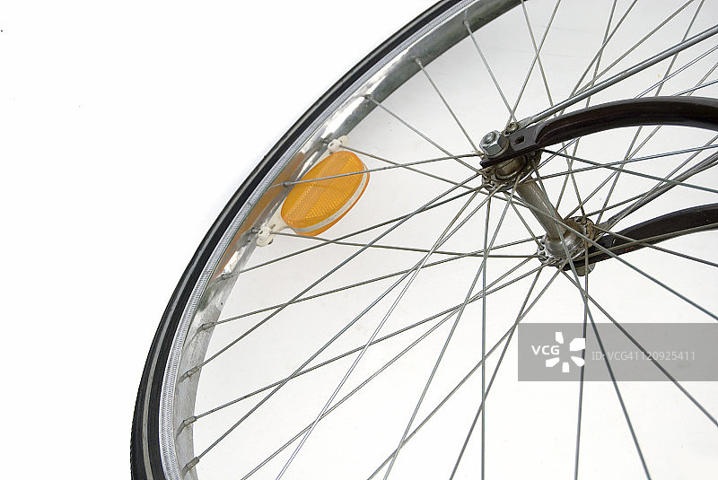 带文案的自行车轮图片素材