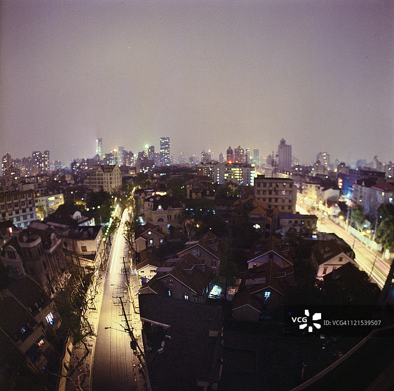 上海夜景屋顶图片素材