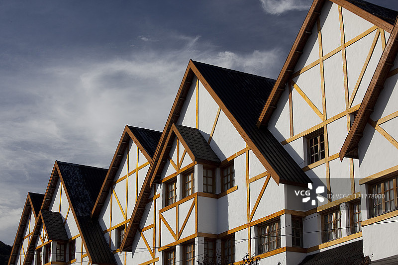 阿根廷内乌肯省安第斯山脉圣马丁湖区湖畔旅馆图片素材