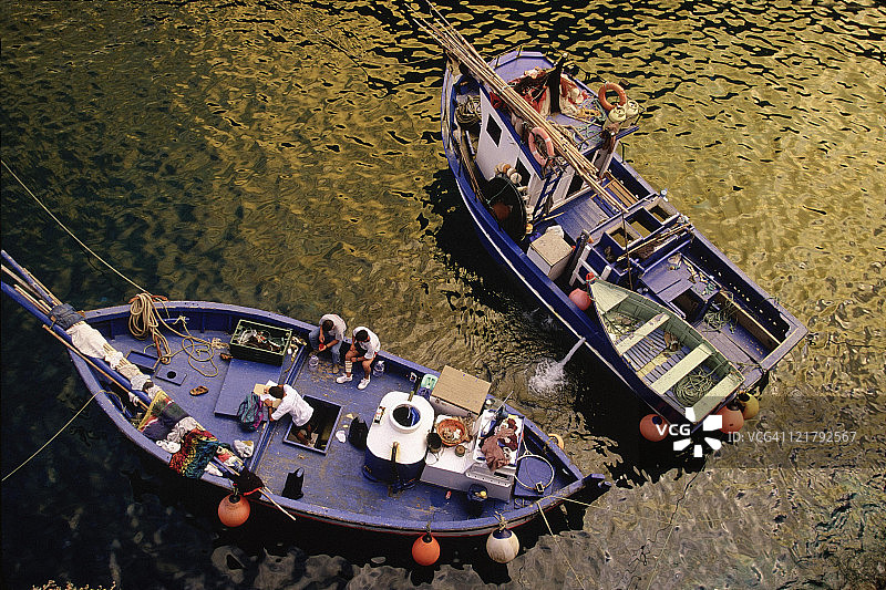 葡萄牙马德拉塞沙尔的渔船图片素材