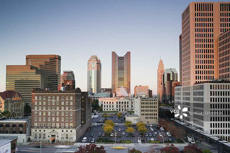 市中心与俄亥俄州议会大厦图片素材