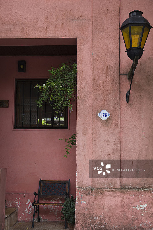 乌拉圭萨克拉门托殖民地建筑细节图片素材