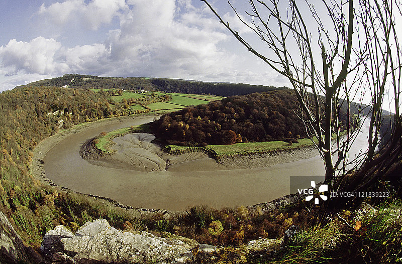 怀伊河，格洛斯特郡朗霍普河段的蜿蜒图片素材