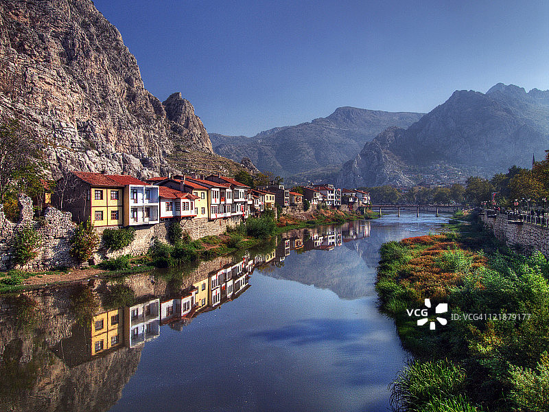 阿马西亚河畔风光图片素材