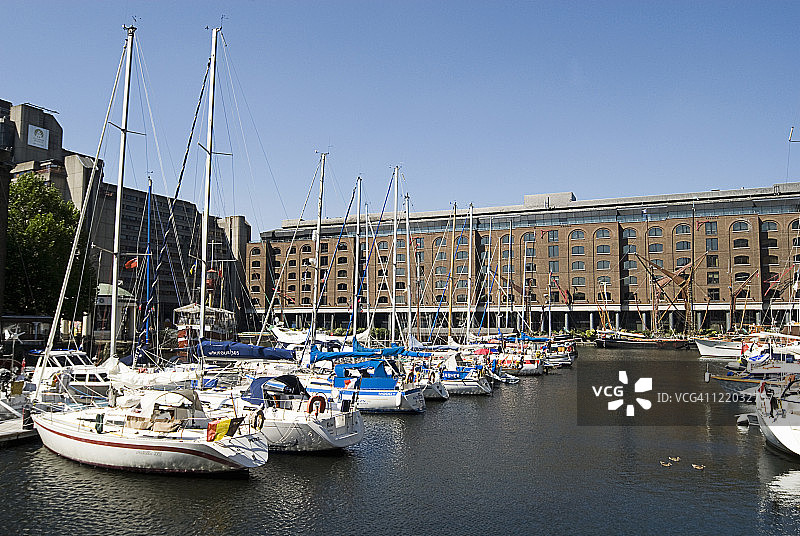 英国伦敦圣凯瑟琳码头图片素材