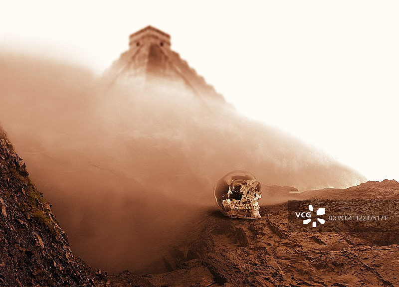 水晶头骨和玛雅金字塔艺术作品图片素材