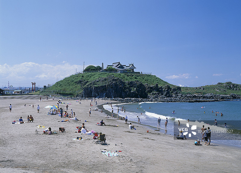 日本青森县八户市芜岛海滩图片素材