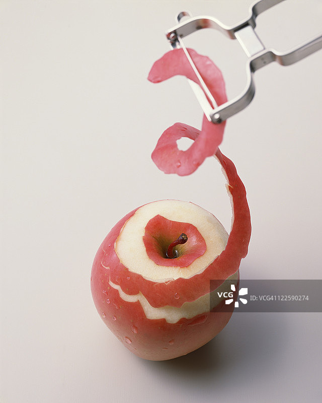 削皮的苹果图片素材