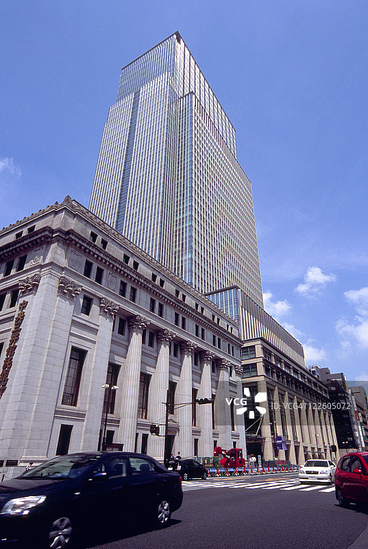 日本东京日本桥三井塔图片素材