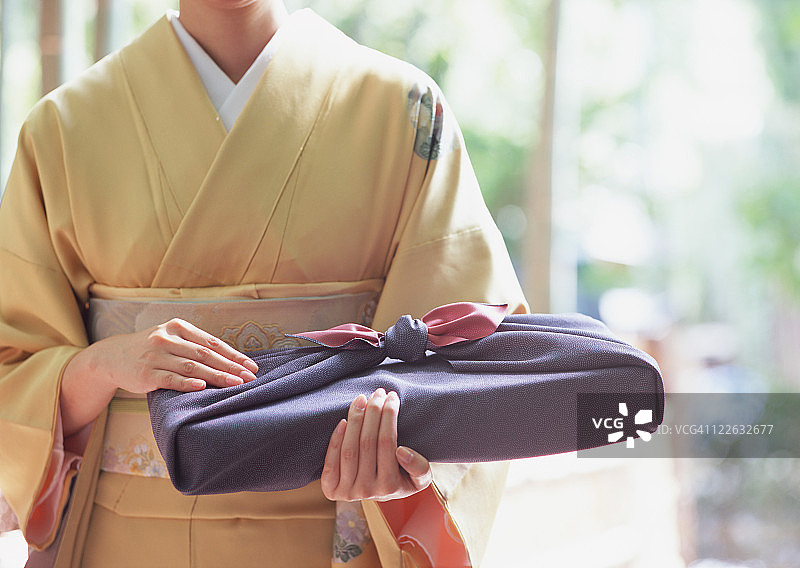 日式礼品赠送图片素材