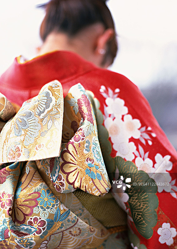 穿和服的女人图片素材