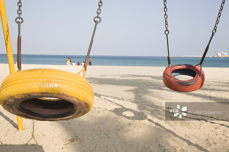 摇摆不定的图片素材