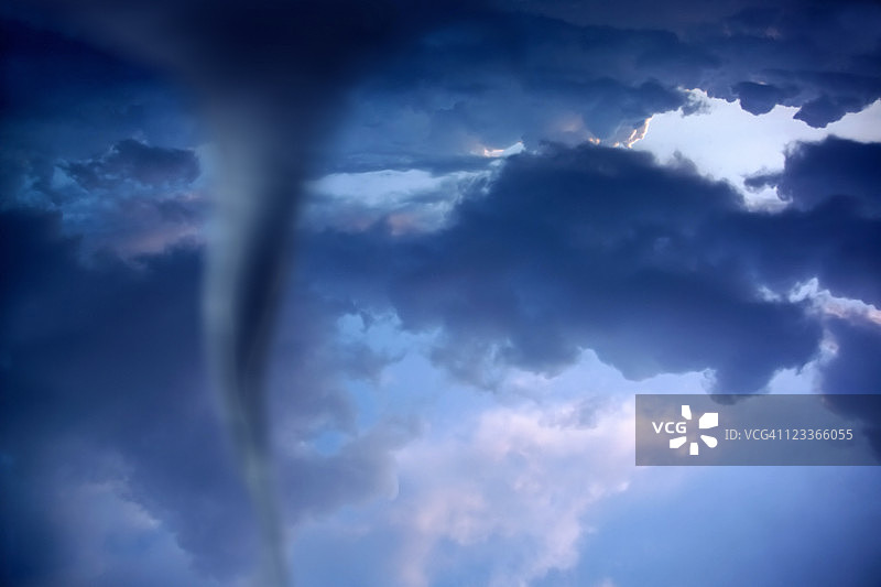 模糊的旋转图片素材