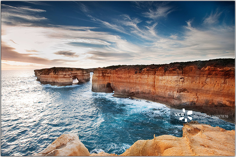 阿德峡谷湖图片素材