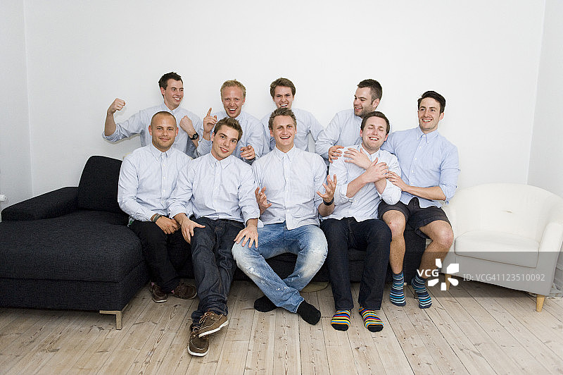 在丹麦秘密会社聚会的男士图片素材