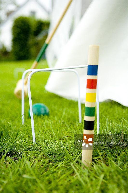 新娘玩槌球图片素材