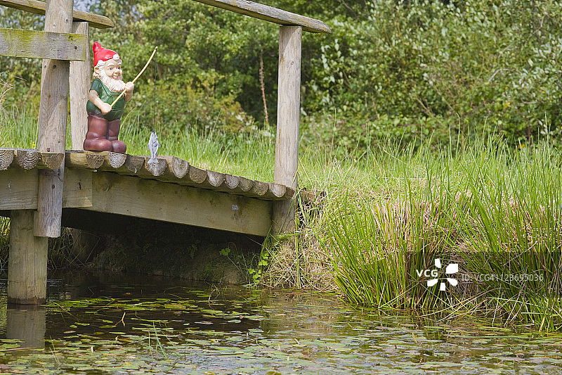 钓鱼主题小矮人系列图片素材