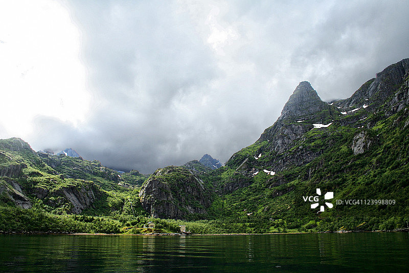 美丽的特罗尔峡湾图片素材