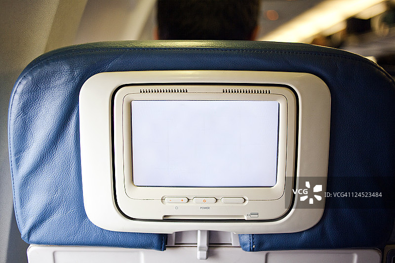 飞机座椅背面的空白屏幕图片素材