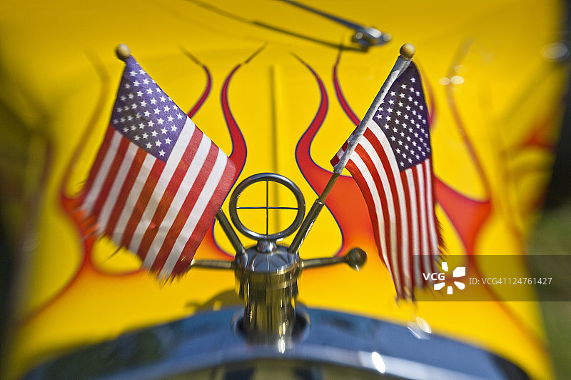 带有美国国旗的直线加速赛车细节图片素材
