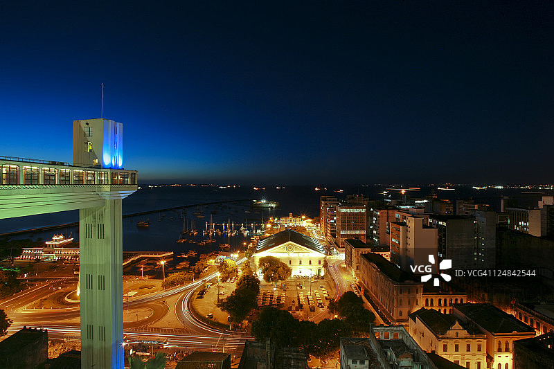 拉塞尔达电梯图片素材