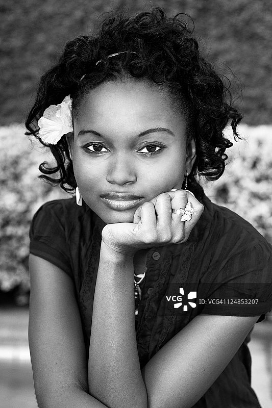 年轻的科特迪瓦女性图片素材