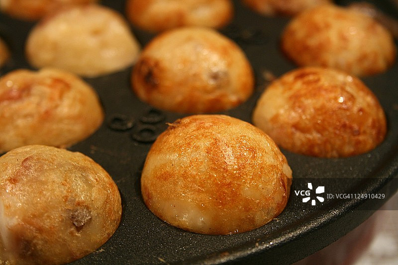 章鱼丁馅圆形糕点图片素材