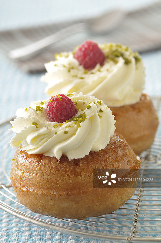 法式朗姆酒蛋糕图片素材