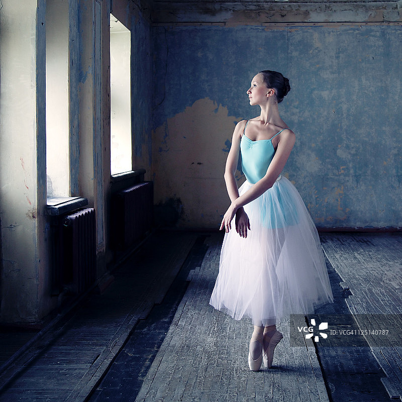 芭蕾舞女演员图片素材