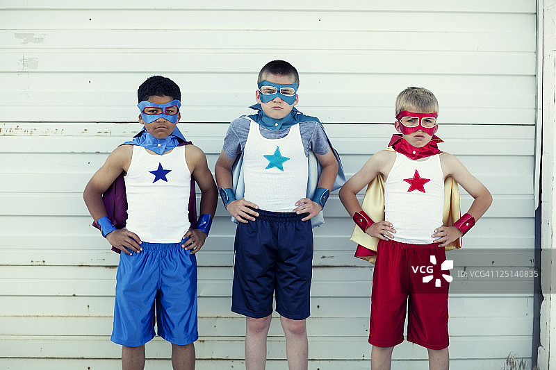 超级英雄三人组图片素材