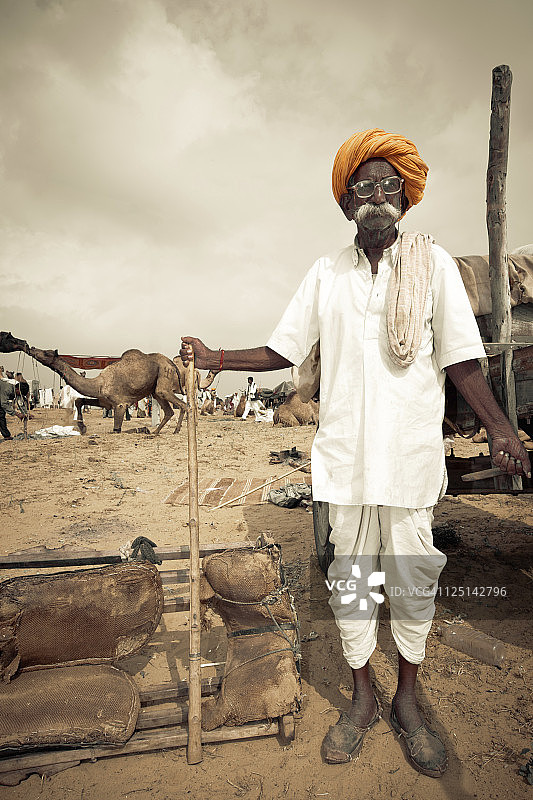 普什卡集市印度骆驼市场人物肖像系列图片素材