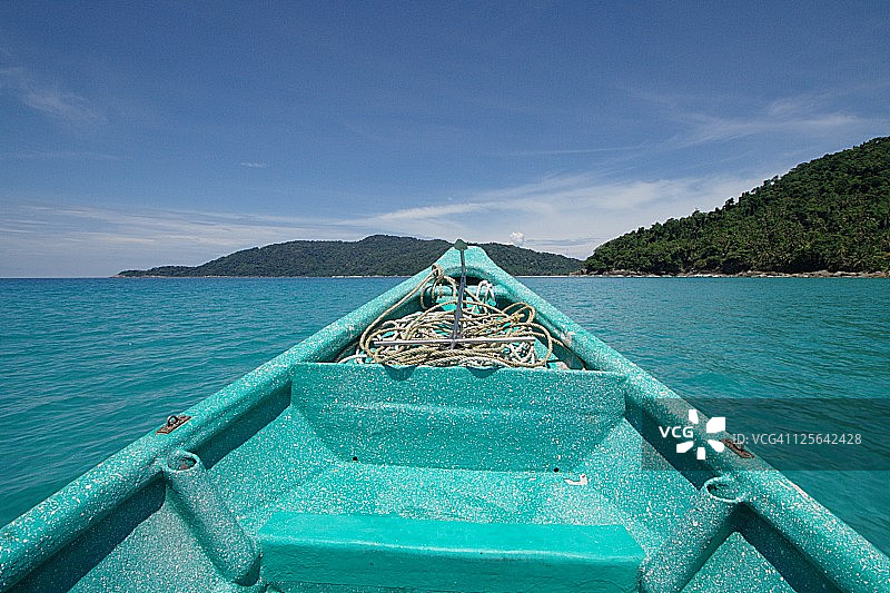 停泊在停泊岛的船图片素材