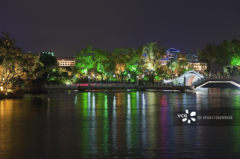 桂林杉湖夜景图片素材