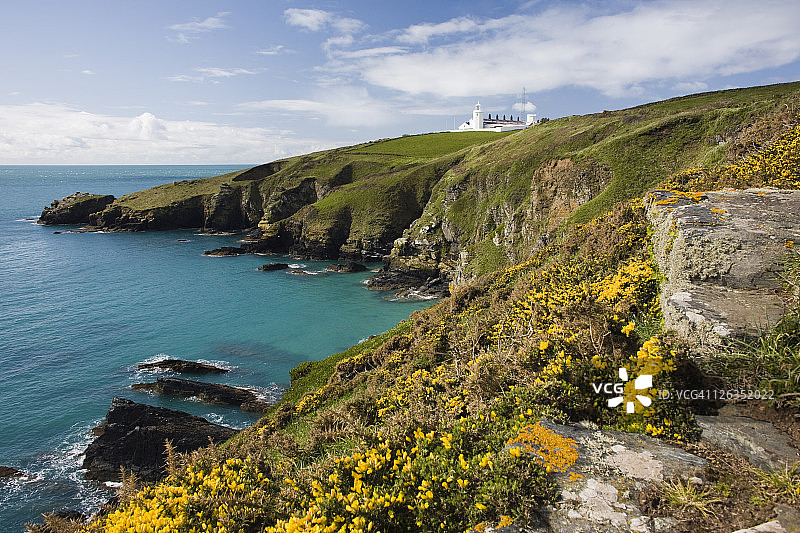 豪塞尔湾通往蜥蜴灯塔的崎岖海岸线图片素材