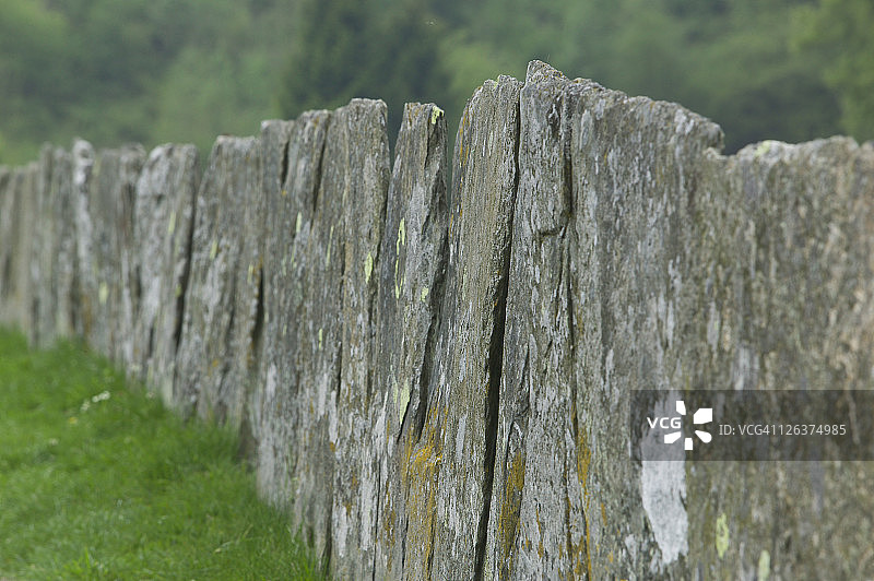 碎片墙，老鹰角图片素材