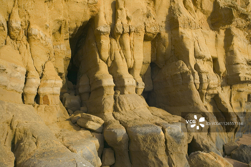 英格兰多塞特郡西湾的沙质悬崖细节图片素材
