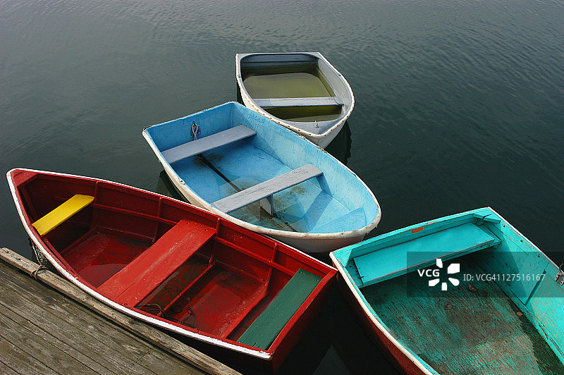 彩色船图片素材