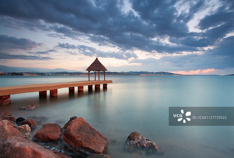 滨海泰乌勒日出（法国里维埃拉）图片素材