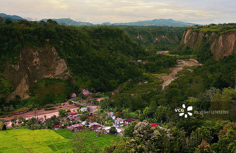 锡亚诺峡谷图片素材