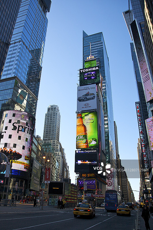 美国纽约曼哈顿时代广场夜景图片素材