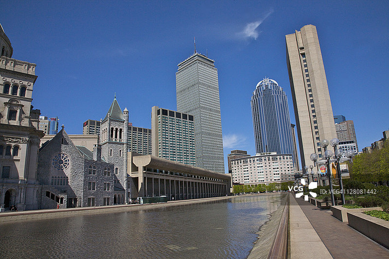 美国马萨诸塞州波士顿基督教科学中心的倒影池图片素材