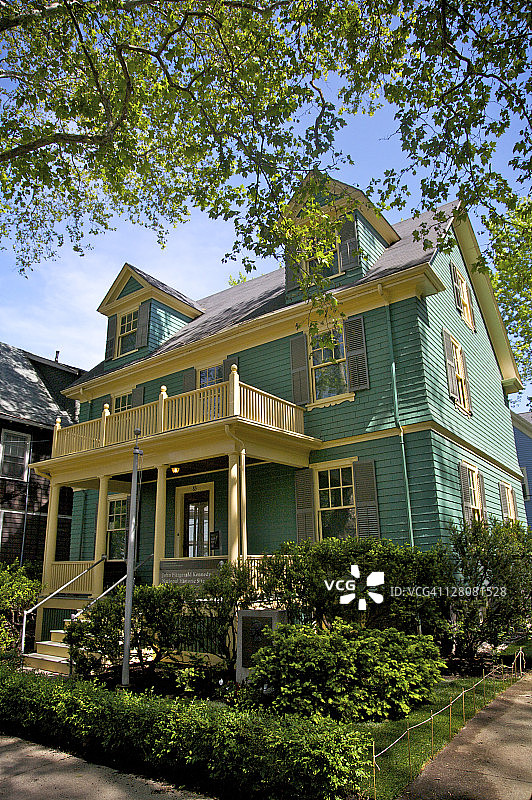美国马萨诸塞州布鲁克莱恩的约翰·肯尼迪故居图片素材